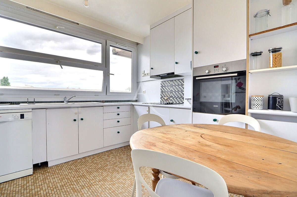 Appartement à AUBERVILLIERS