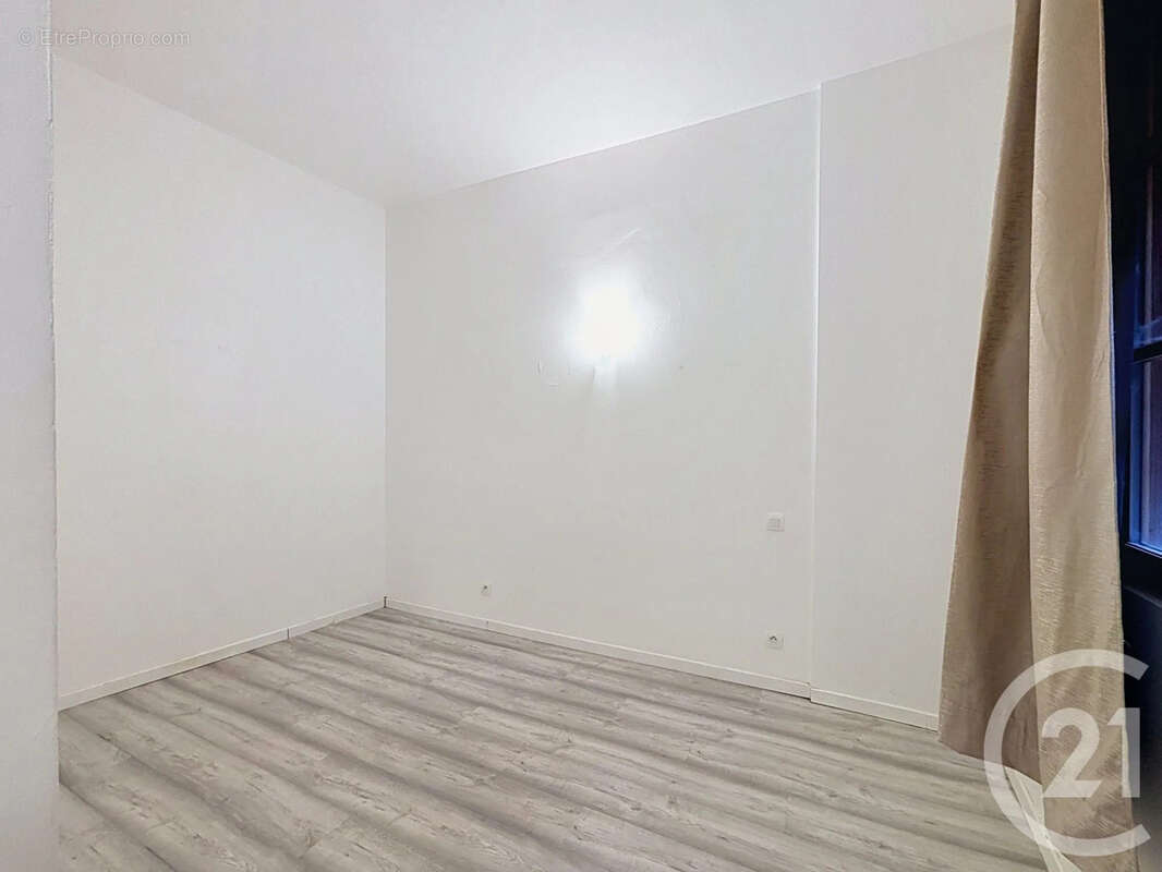 Appartement 64 m² à Montauban  - photo 4