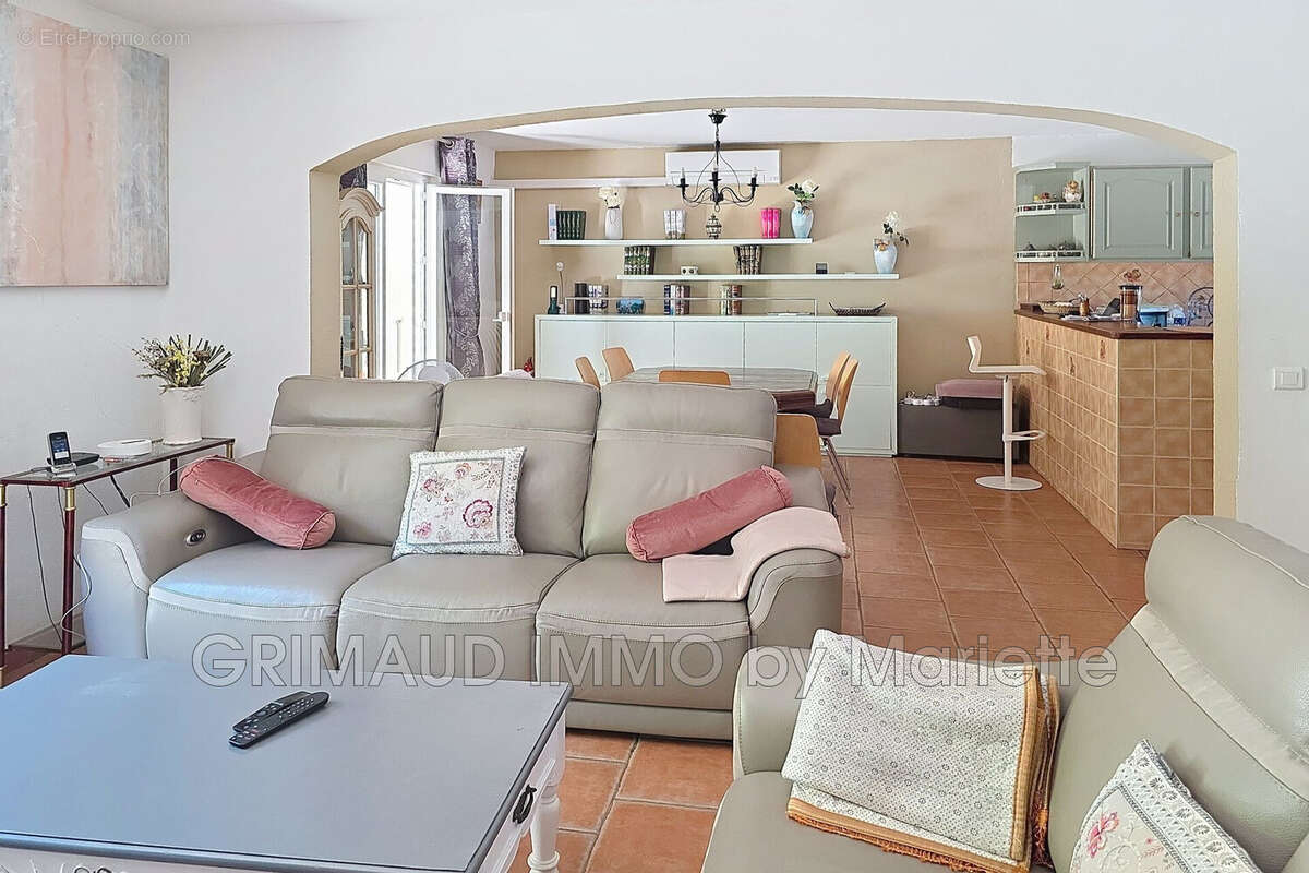 Maison à GRIMAUD