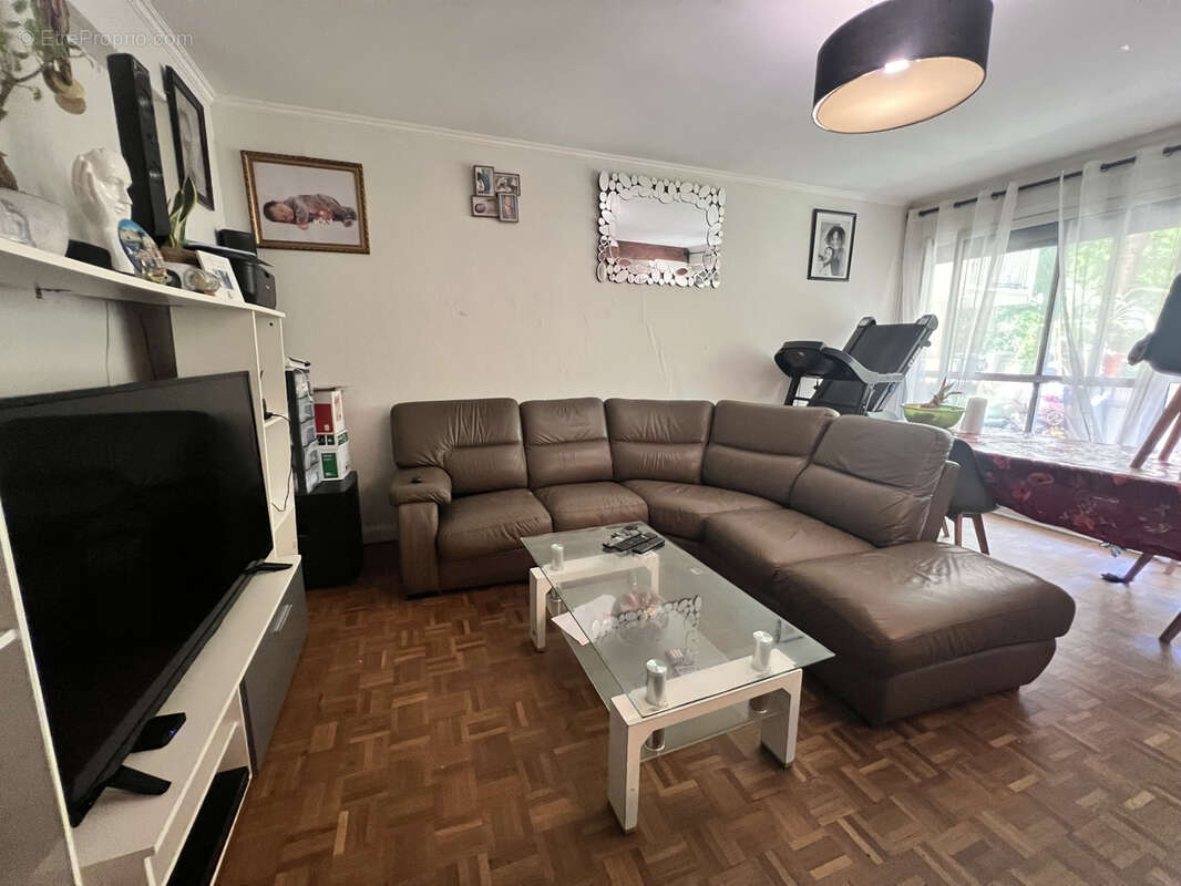 Appartement à SAVIGNY-SUR-ORGE