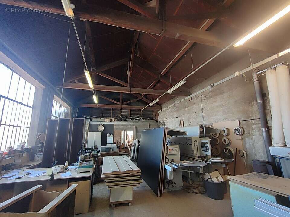 Autre à BOURGOIN-JALLIEU