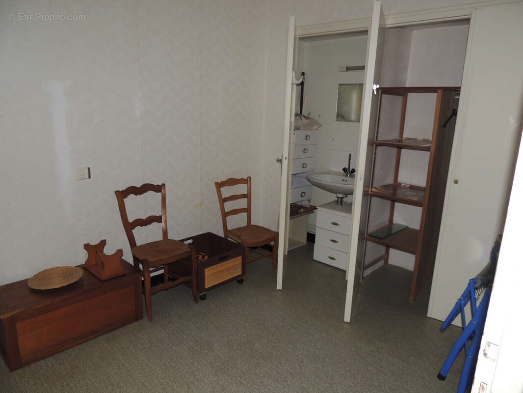 Maison à SAINT-MARTIN-DES-NOYERS