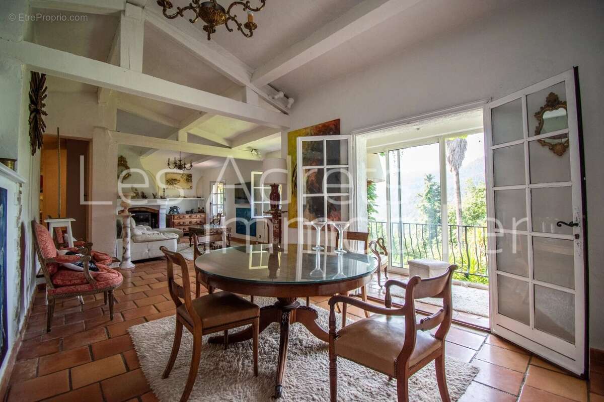 Maison à LES ADRETS-DE-L&#039;ESTEREL