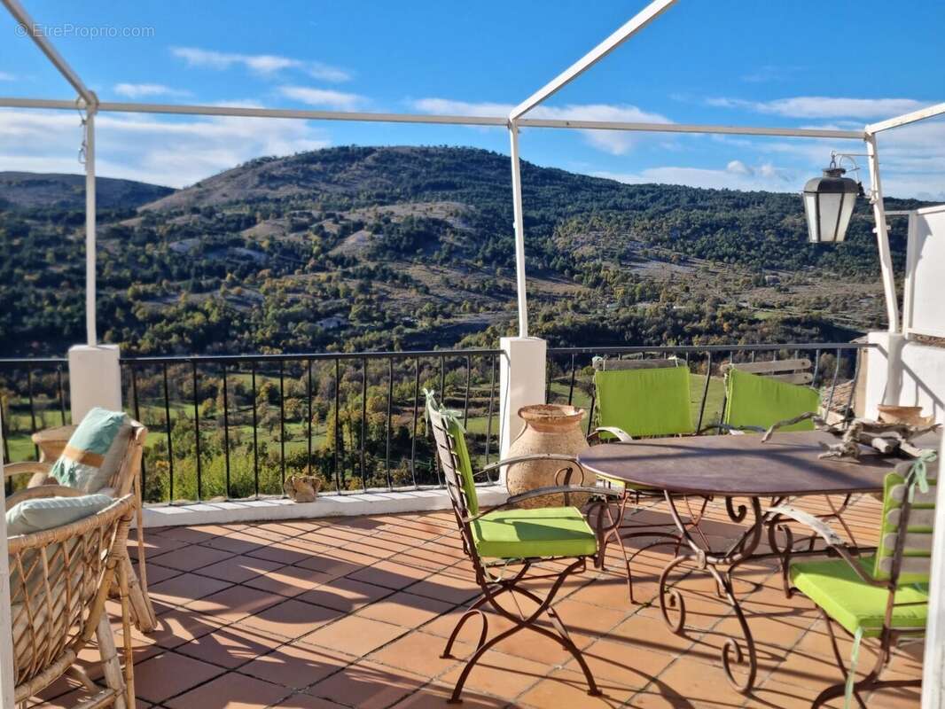 Maison à COURSEGOULES