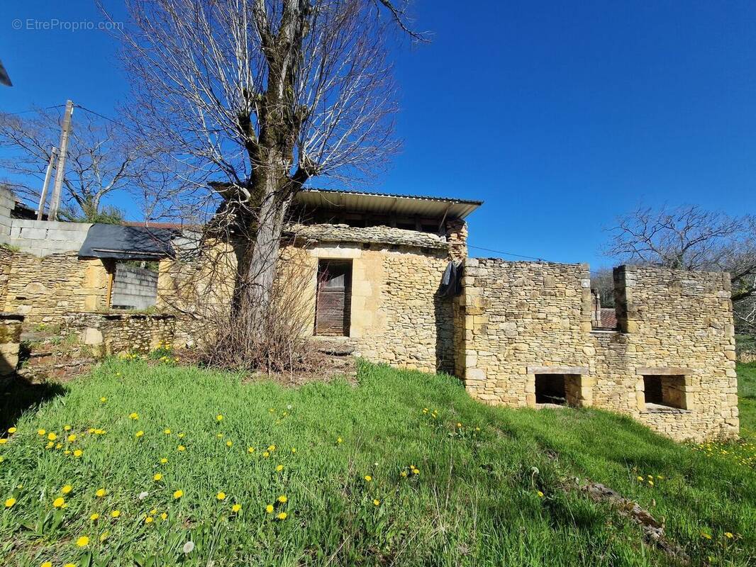 20260318113516 - Maison à MEYRALS