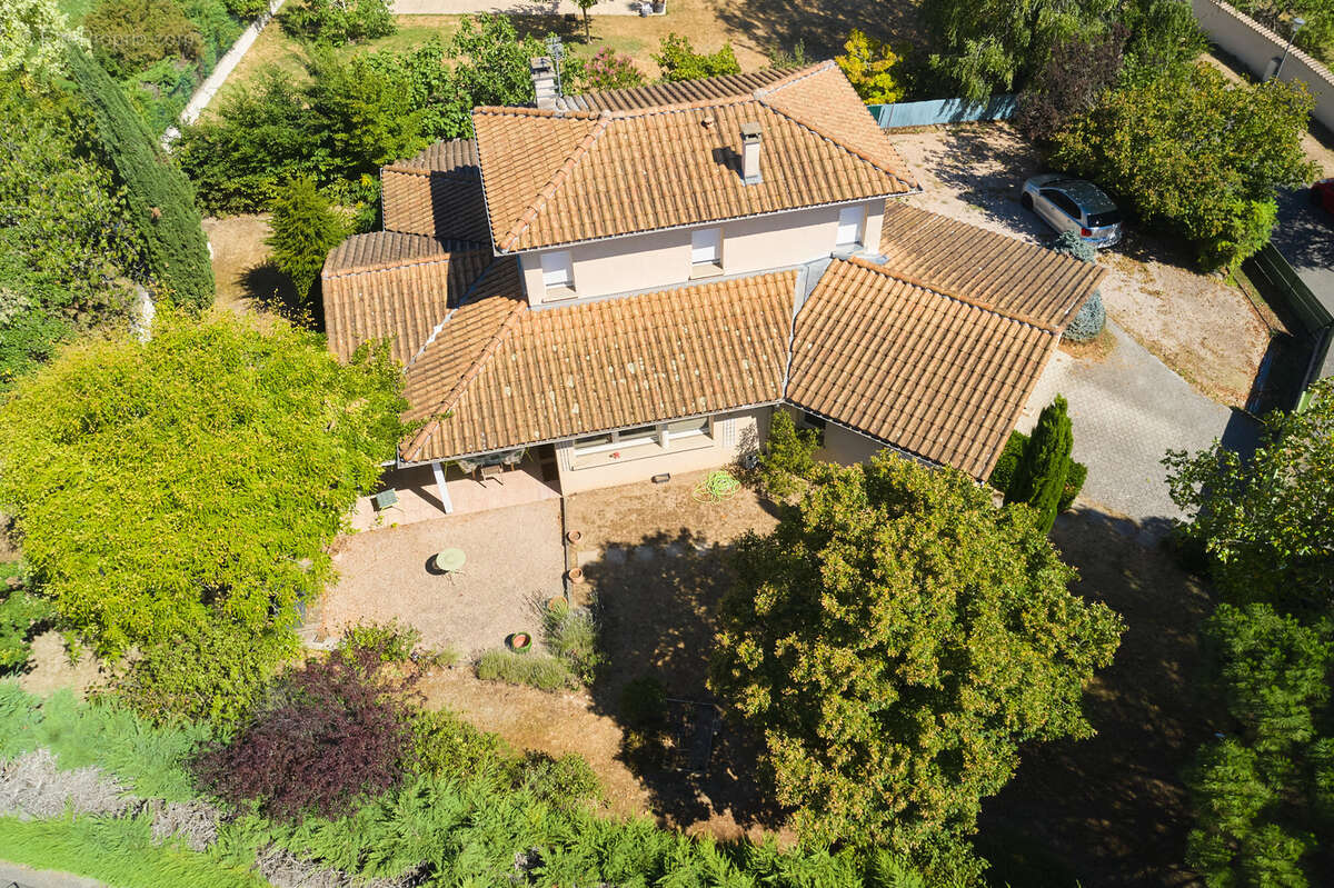 Maison à MARCY-L'ETOILE