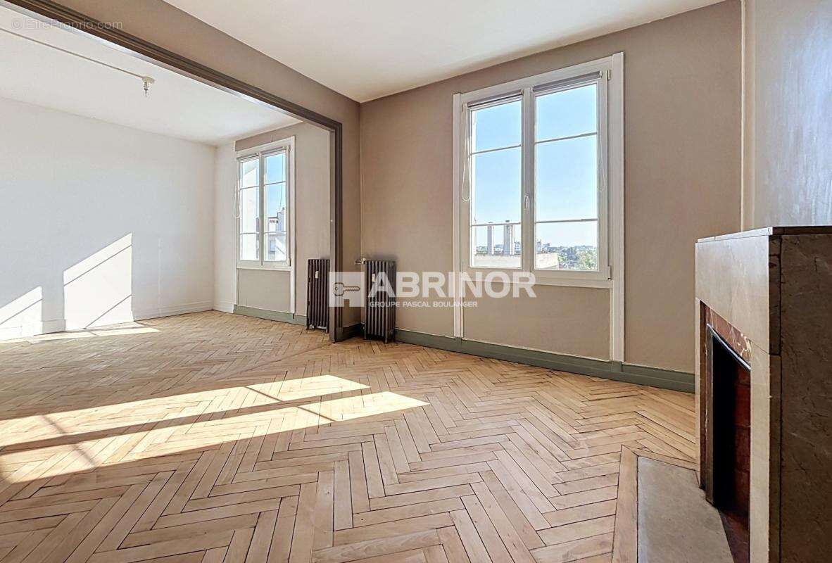 Appartement à MARCQ-EN-BAROEUL