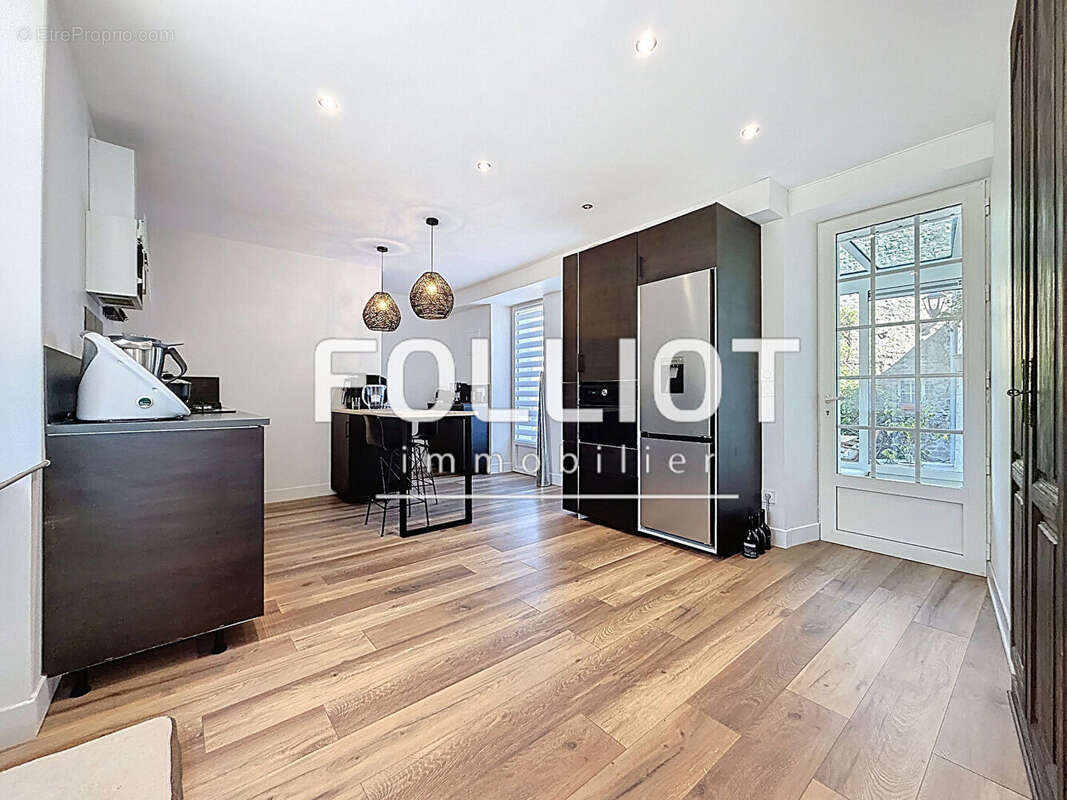 Maison à AGON-COUTAINVILLE