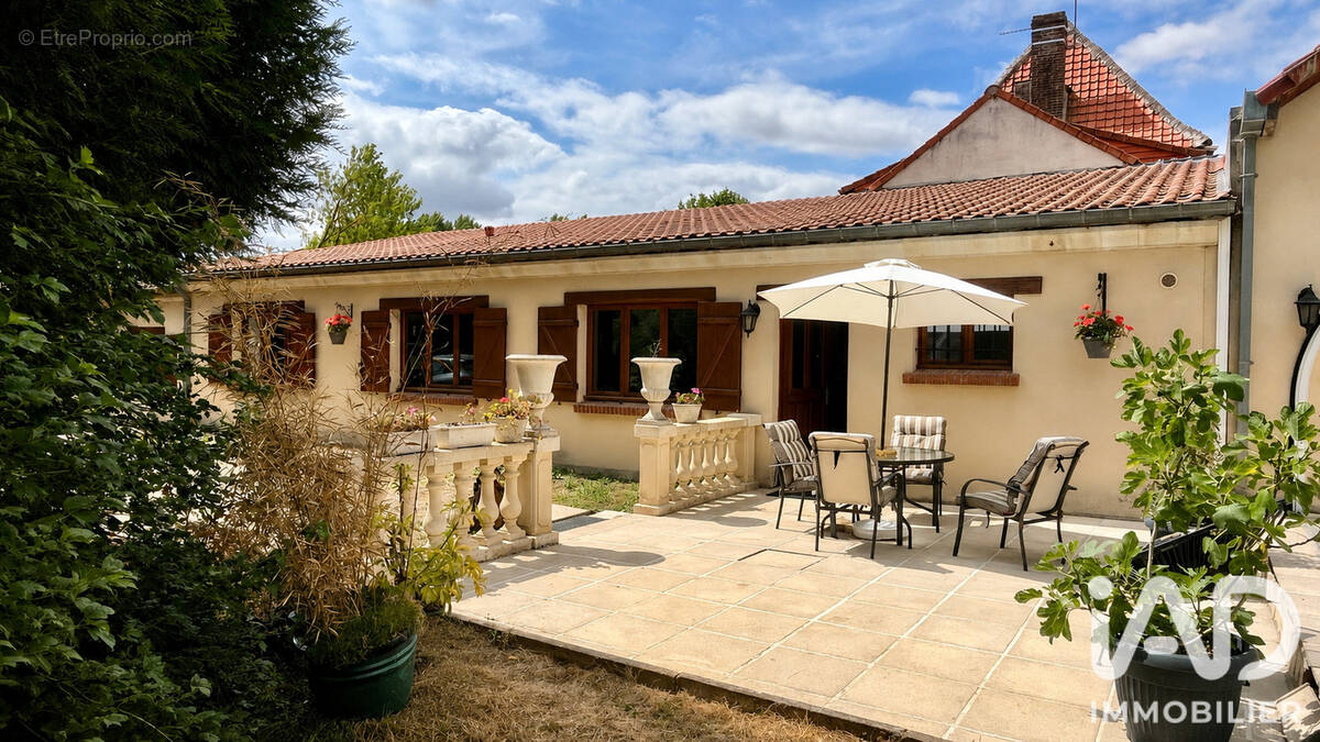 Photo 1 - Maison à CONTY