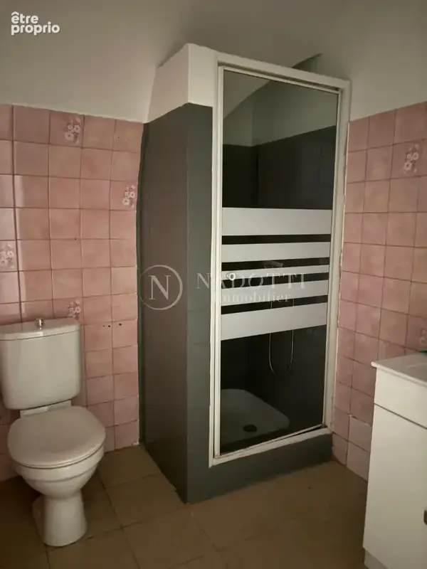 Appartement T3  avec cave et Garage - Lauris (Sud Luberon) - photo 9