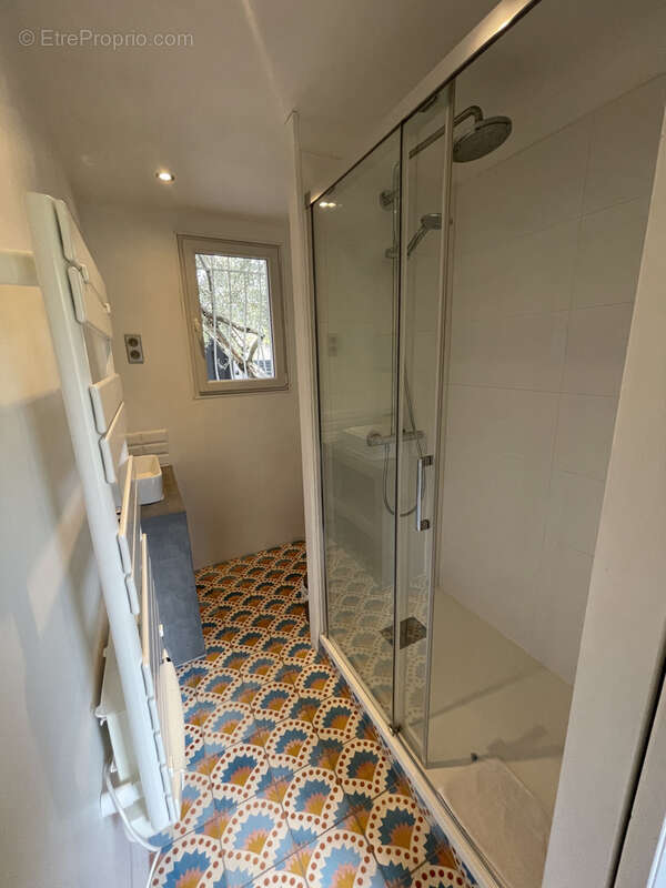 Maison à SAINT-CYR-SUR-MER