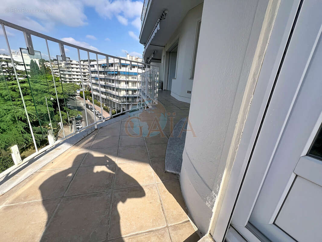Appartement à LE CANNET