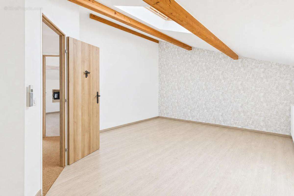 Maison à PLATS