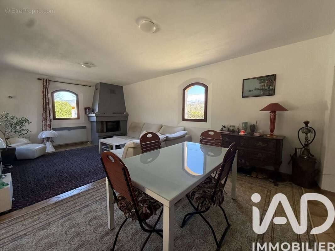 Photo 9 - Maison à SAINT-CEZAIRE-SUR-SIAGNE