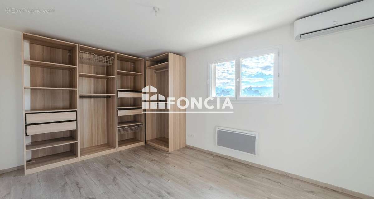 Maison à JASSANS-RIOTTIER