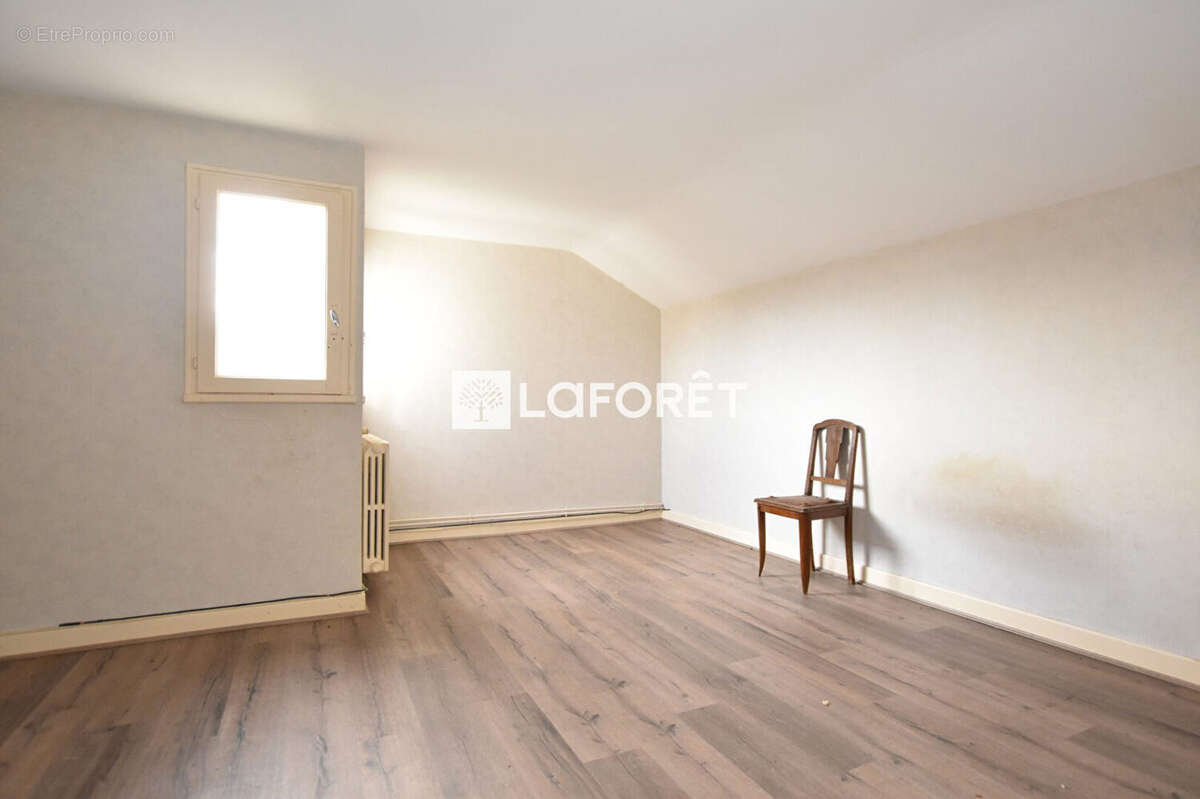 Maison à ARPAJON-SUR-CERE