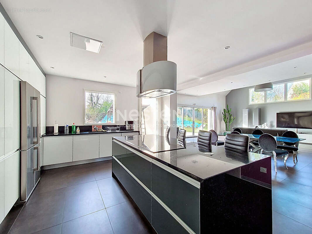 Maison à PRECY-SUR-OISE