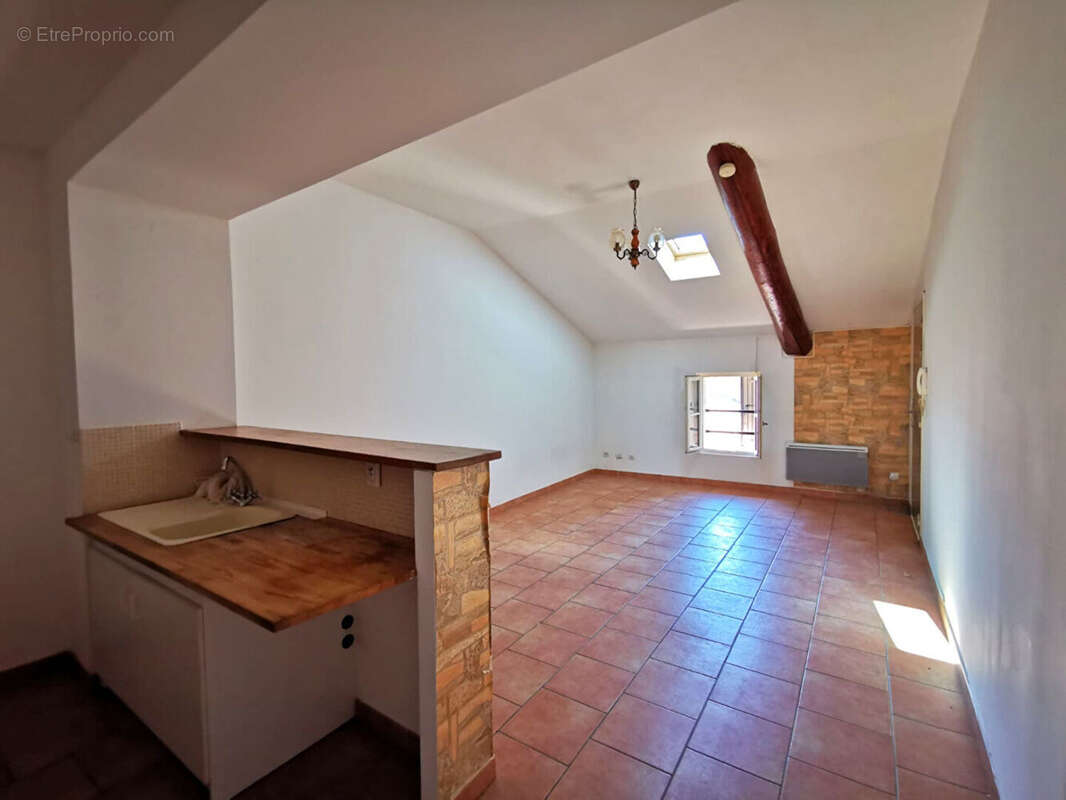Appartement à CAUMONT-SUR-DURANCE