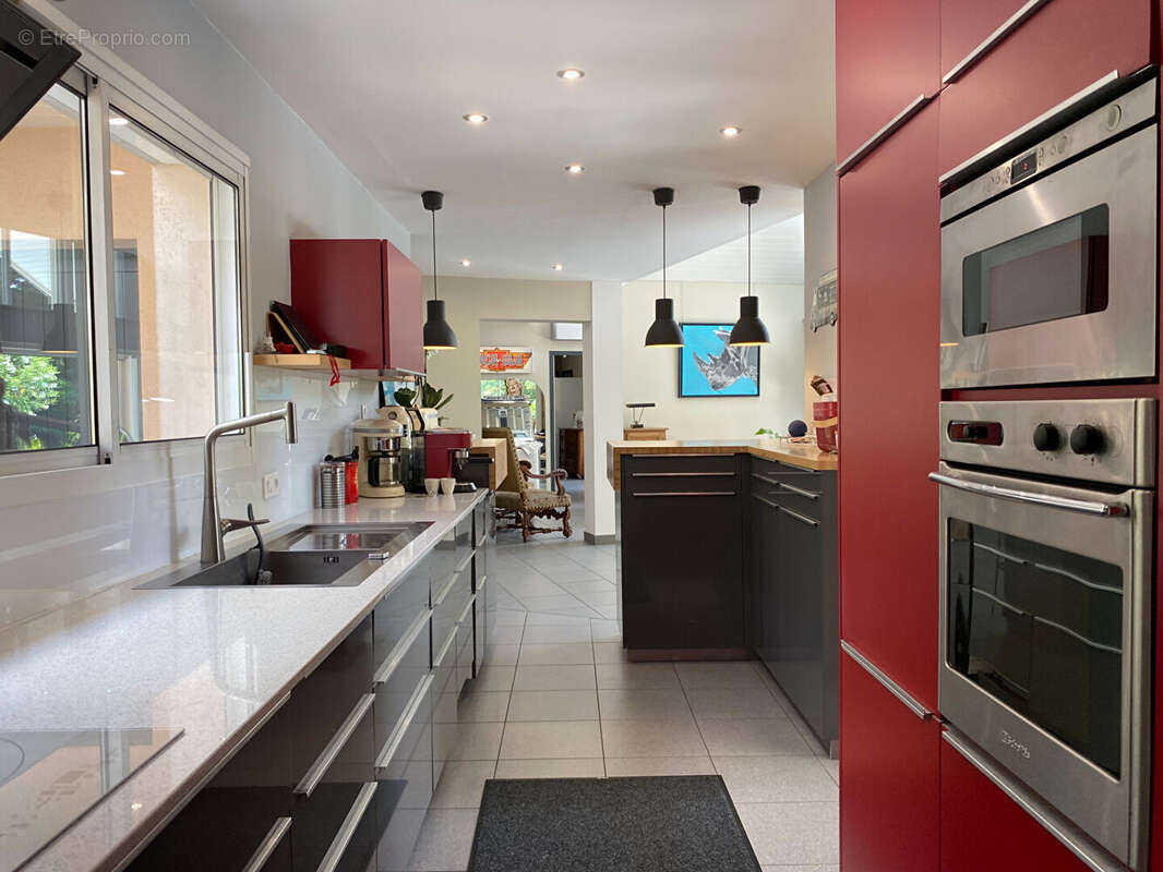 Maison à SAUGNAC-ET-CAMBRAN