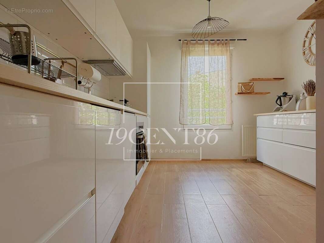 Appartement à LYON-8E