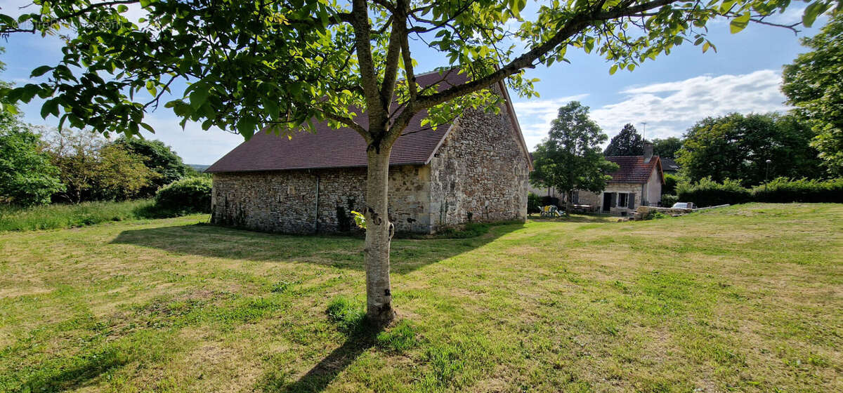 Maison à TOURNON-SAINT-PIERRE