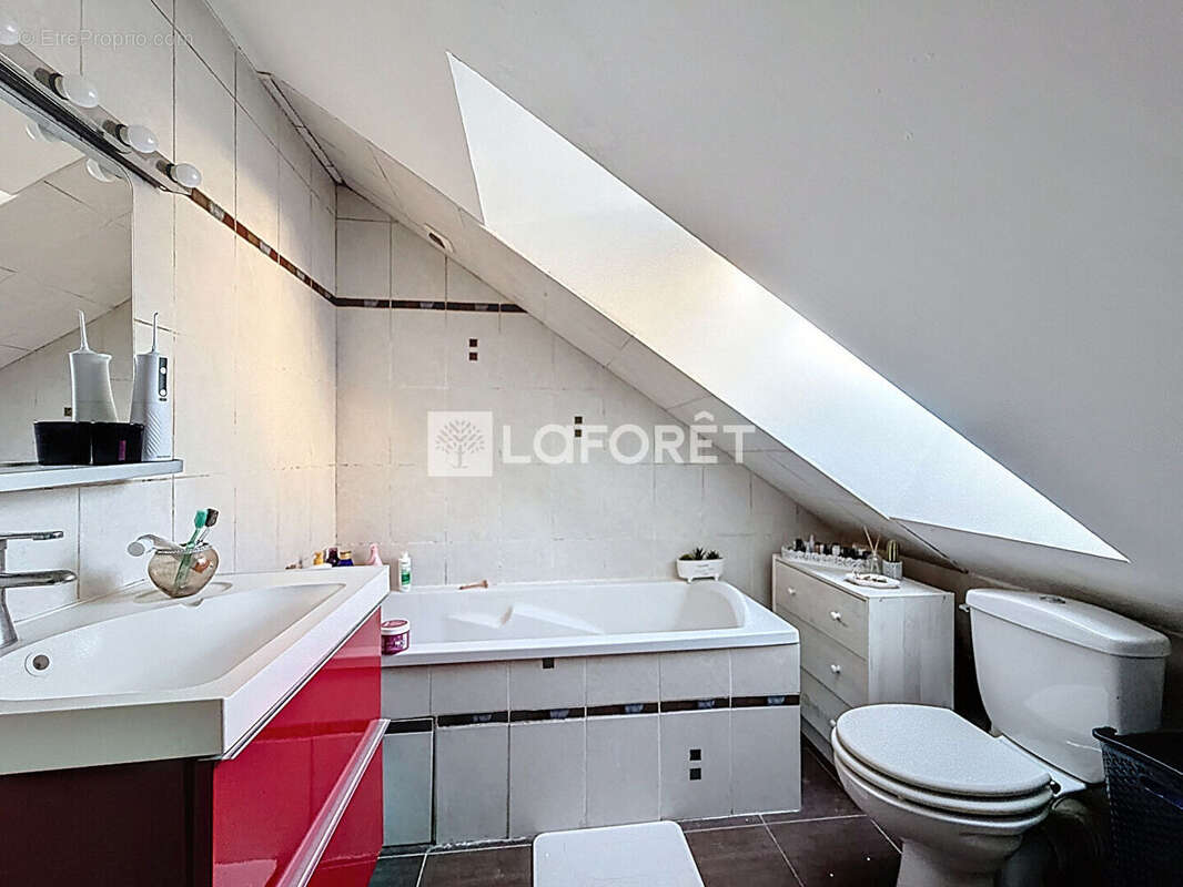 Maison à L'HAY-LES-ROSES