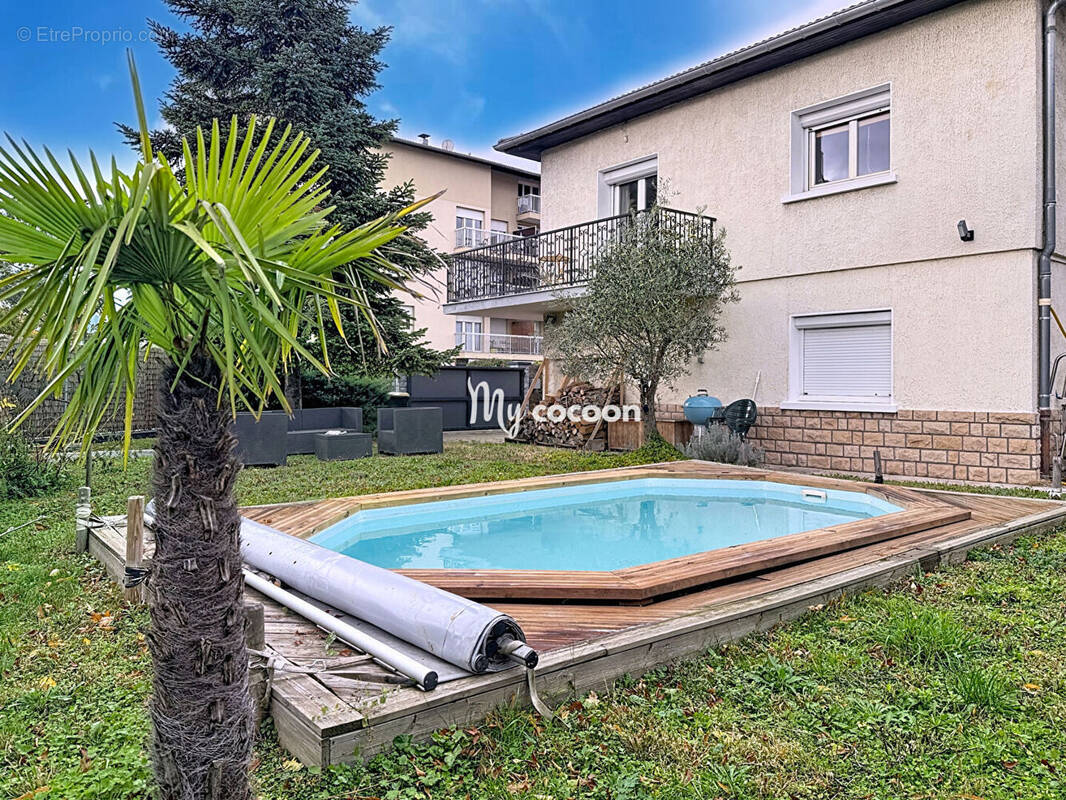 Maison à LYON-8E