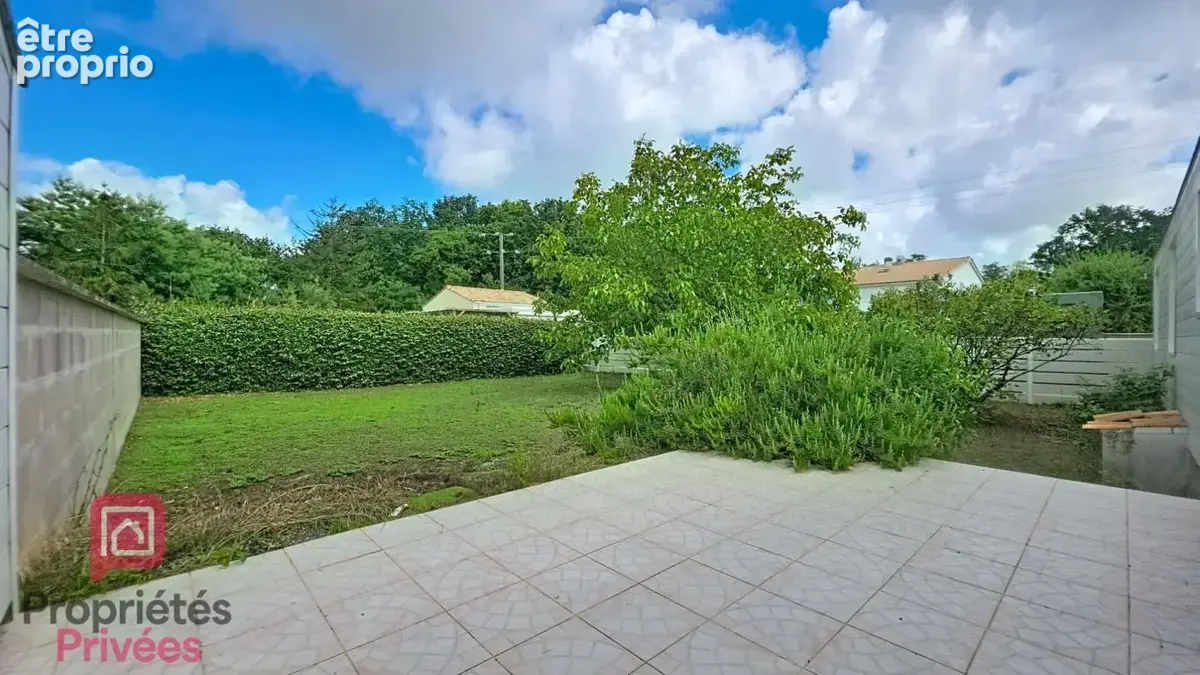 Maison familiale 115 m² avec piscine chauffée ? 3 chambres ? Double garage 100 m² ? Au calme - photo 3