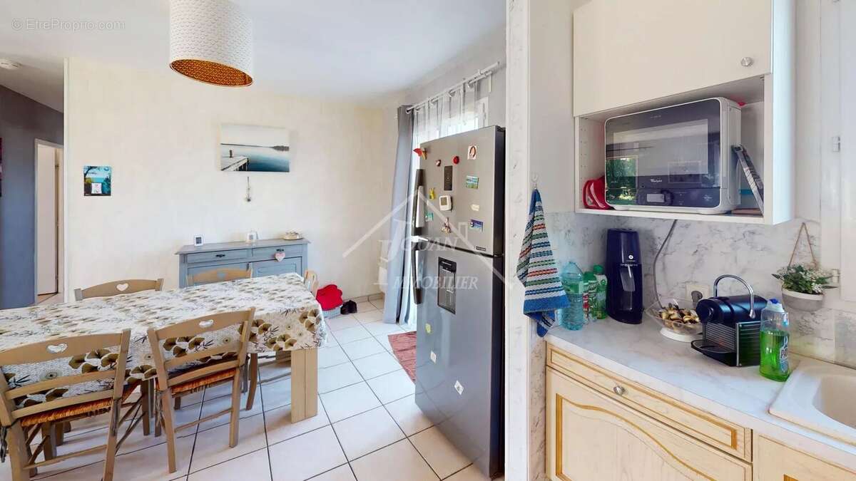 Maison à CHAREIL-CINTRAT