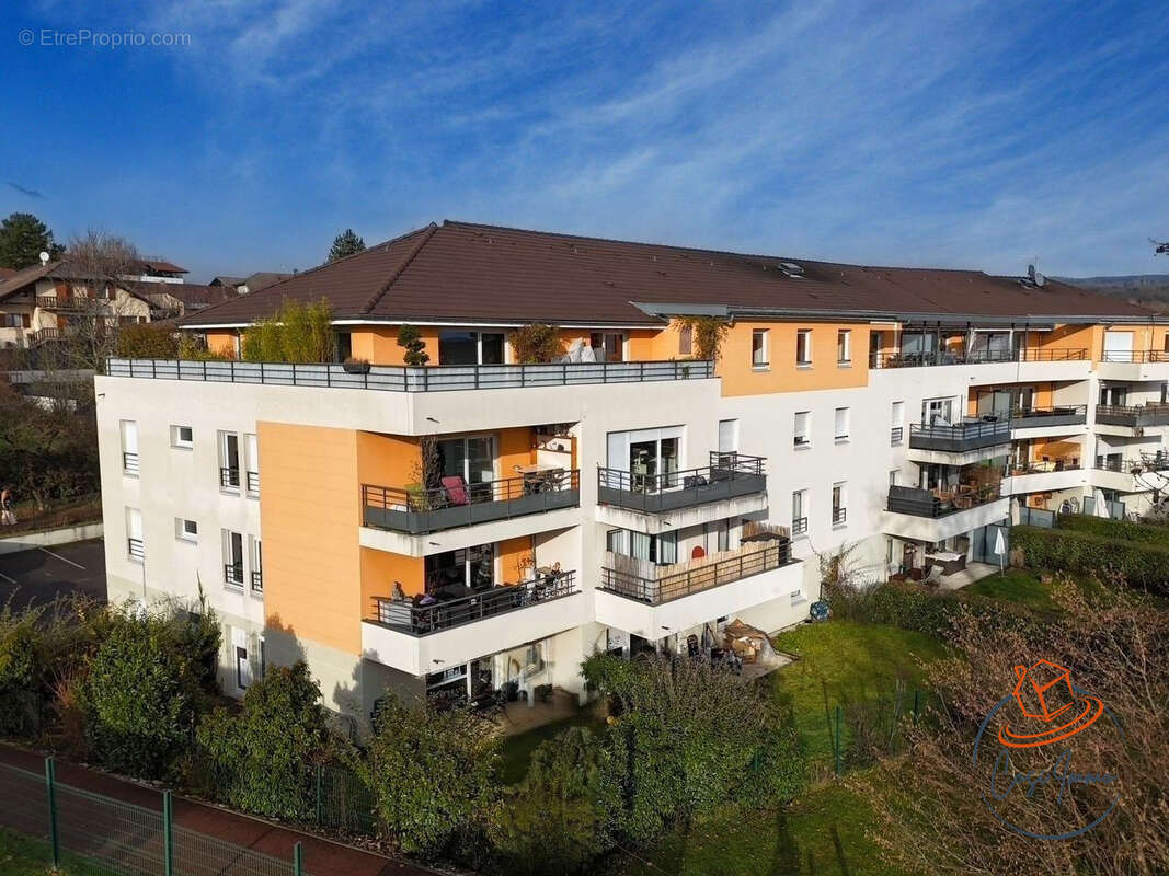 Appartement à CESSY