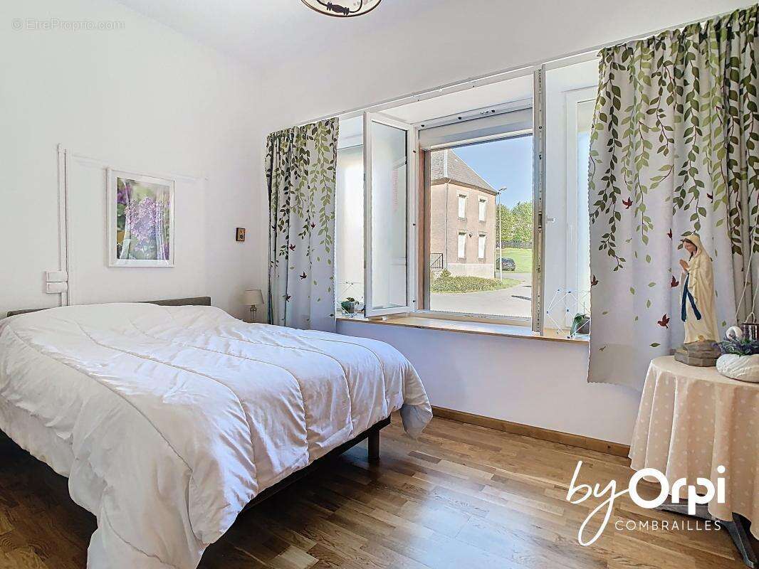 Maison à SAINT-MAURICE-PRES-PIONSAT