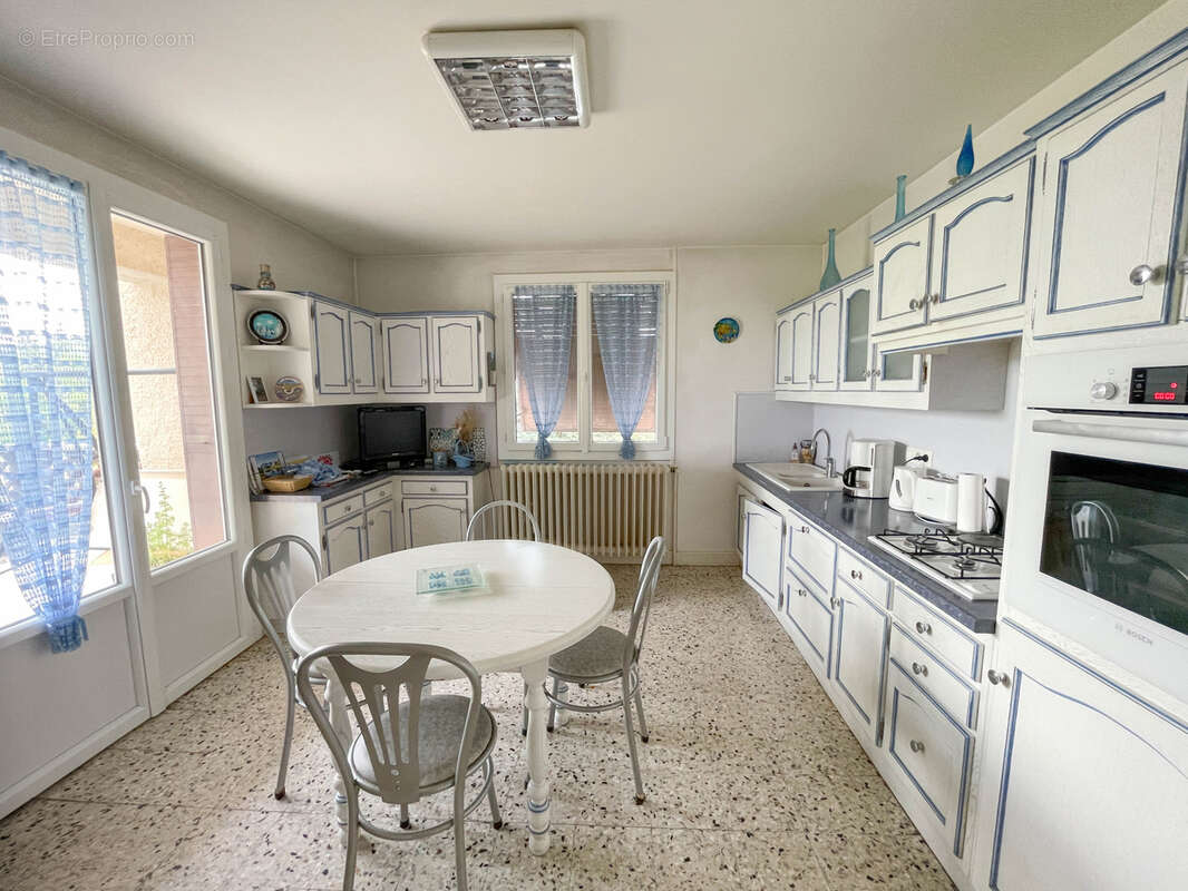 Maison à TOURNON-SUR-RHONE