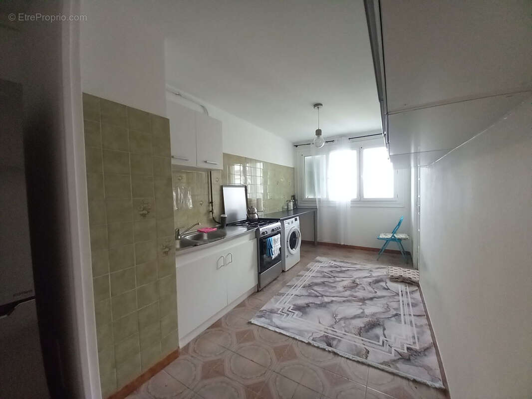Appartement à MARSEILLE-14E