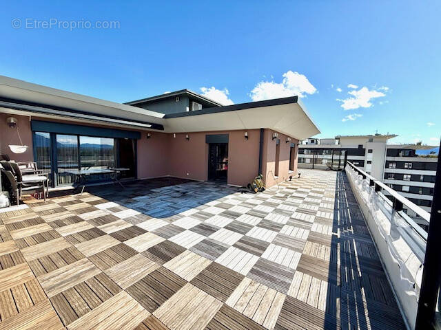 Appartement à SAINT-GENIS-POUILLY