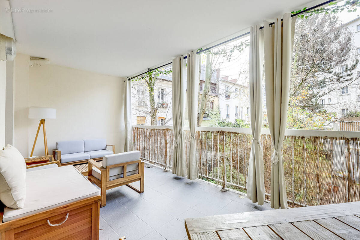 Appartement à PARIS-20E