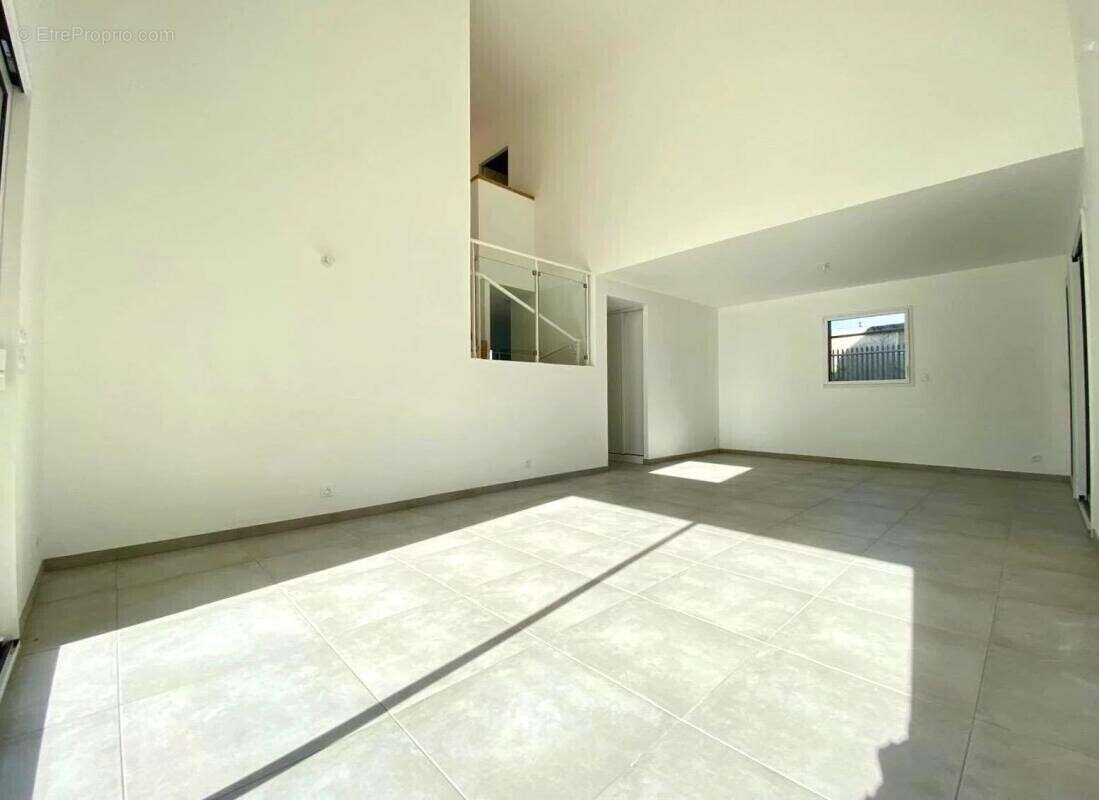 Maison à LARMOR-BADEN