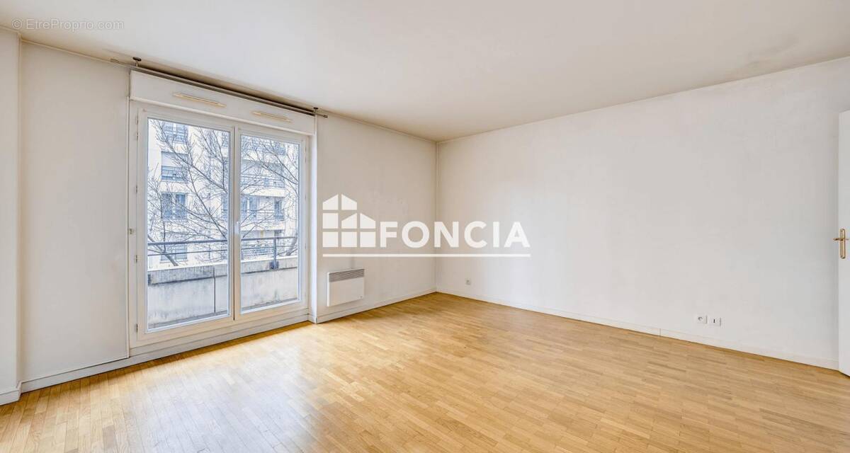 Appartement à ISSY-LES-MOULINEAUX