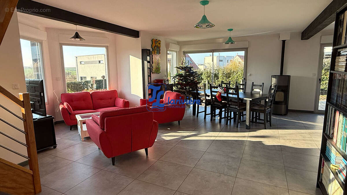 Maison à BEUVREQUEN