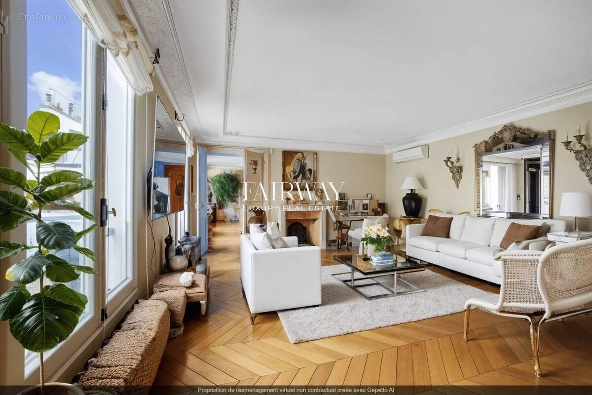 Appartement à PARIS-8E