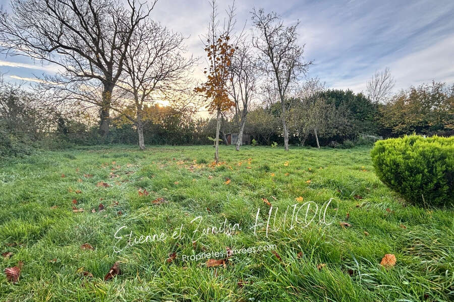 Maison à LA CHAPELLE-SAINT-LAURIAN