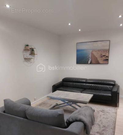 Appartement à PARIS-20E
