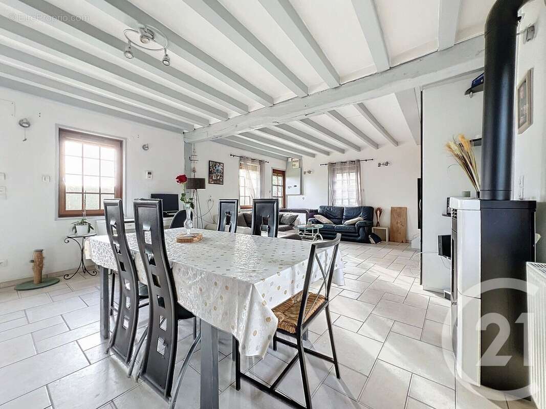 Maison à CONDE-SUR-RISLE