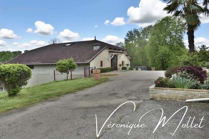 Maison à SADIRAC