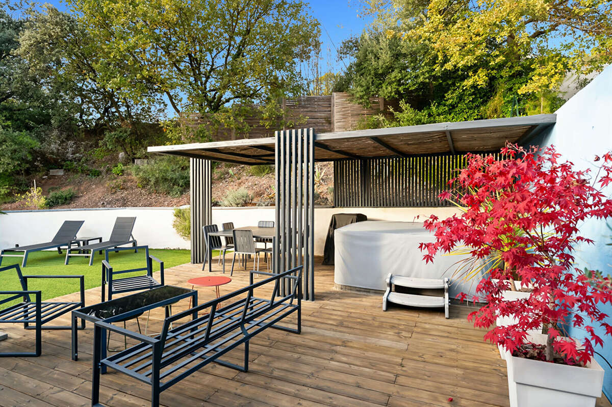 Maison à BOUC-BEL-AIR