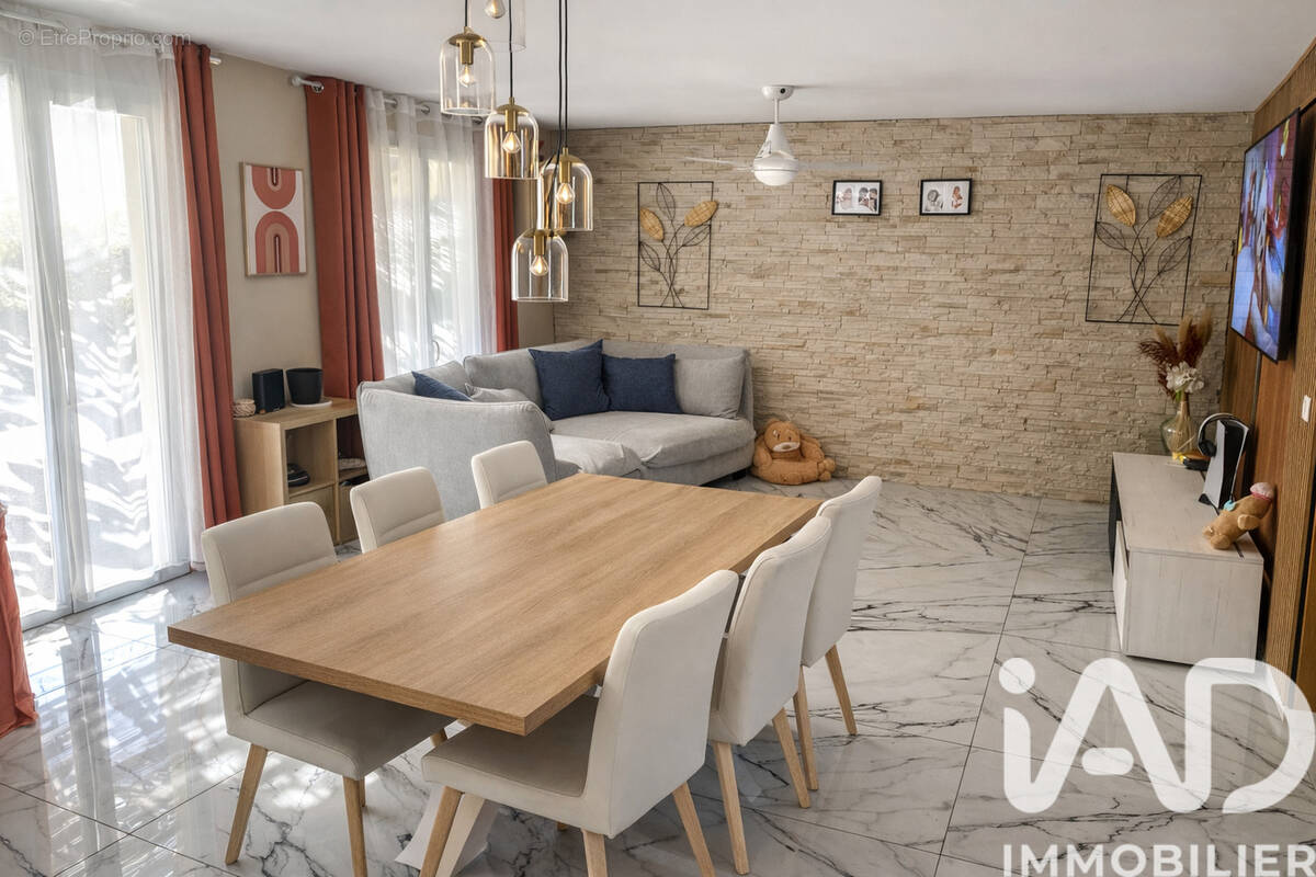 Photo 1 - Maison à GIGNAC-LA-NERTHE
