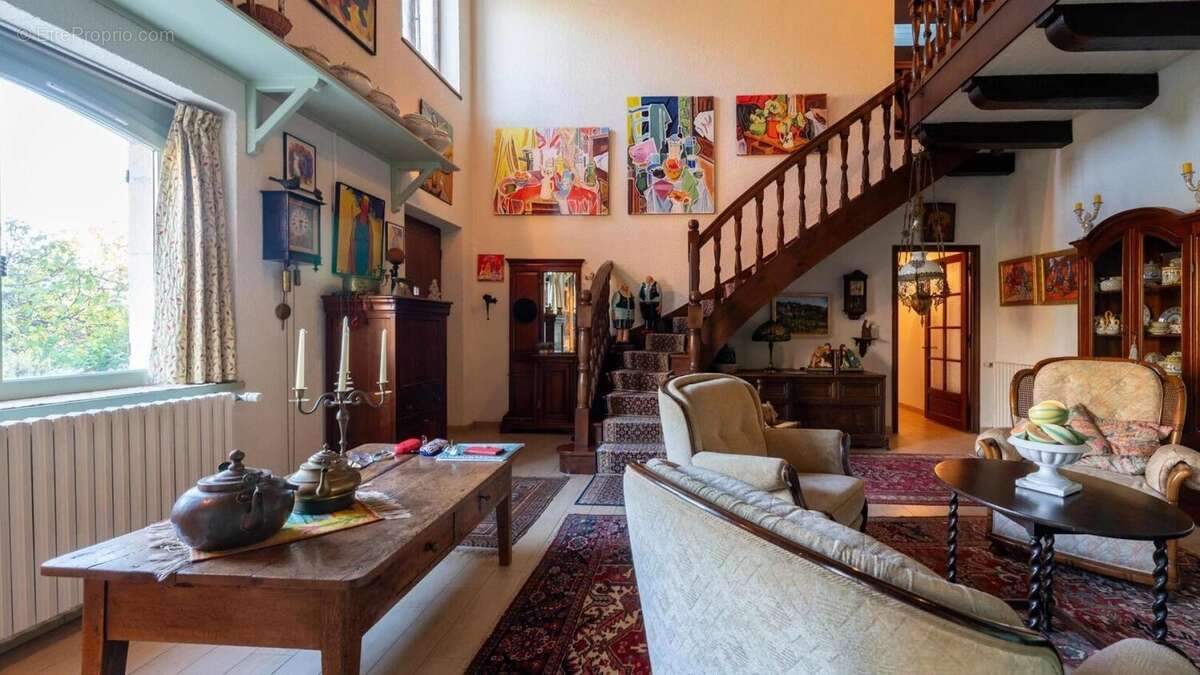 Maison à PUY-L&#039;EVEQUE