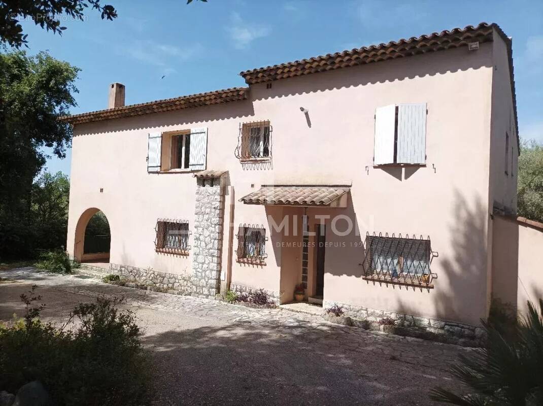 Maison à LE ROURET