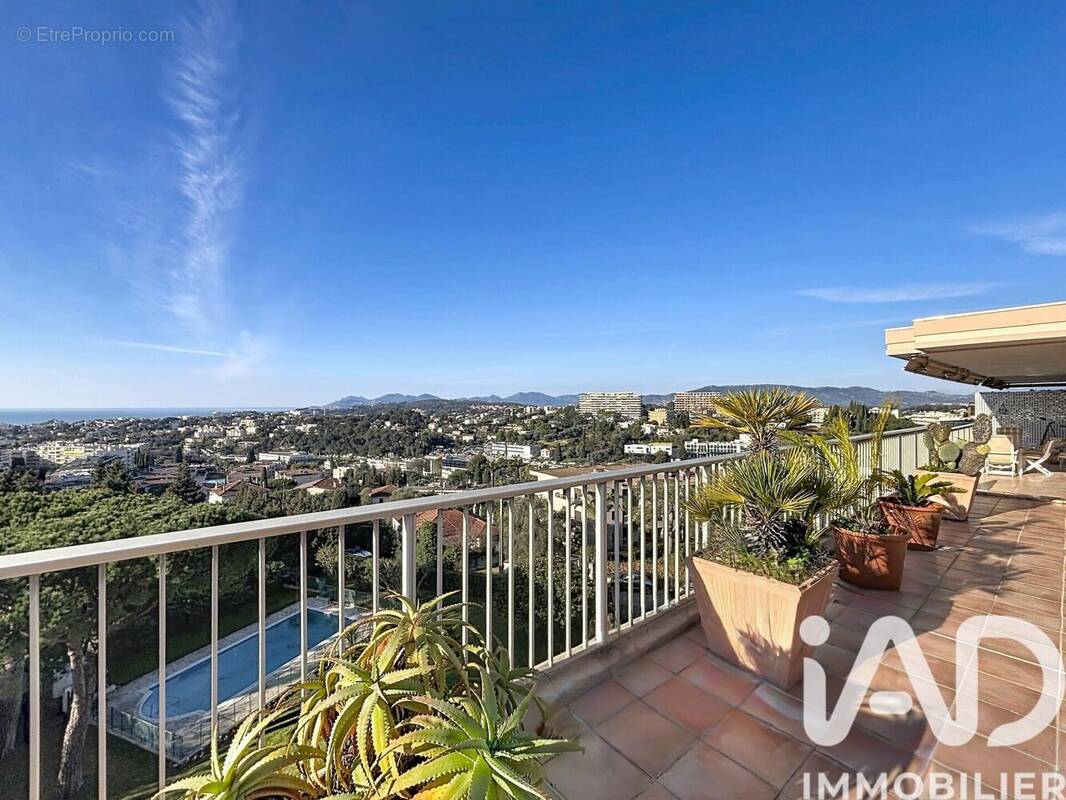 Photo 1 - Appartement à LE CANNET