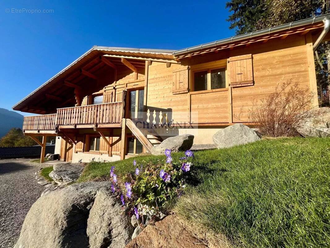 Maison à LES HOUCHES