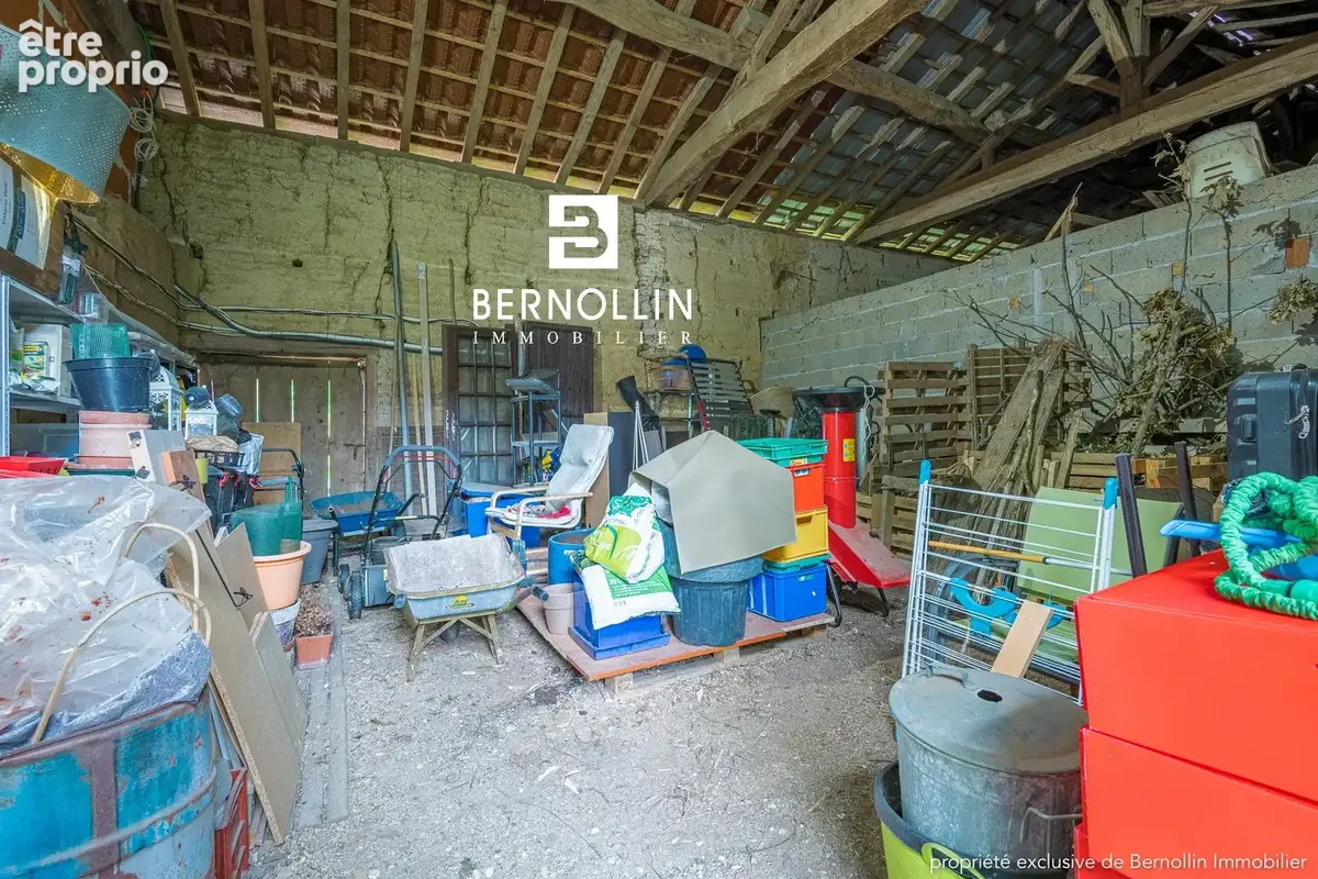 COUP DE COEUR à Curtafond - Propriété de charme de 300 m2 - 11 pièces - photo 31